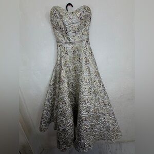 Cinderella Divine Gold Floral Metallic Brocade High-Low Formal Dress - Size 6